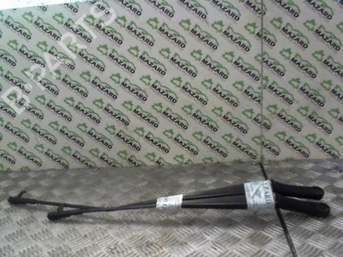 Used Front windshield wiper arm VW TOURAN (1T1, 1T2) 1.9 TDI (105 hp) 20048802