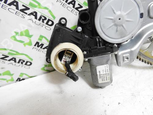 Used Front left window mechanism Front left window mechanism TOYOTA YARIS (_P9_) 1.4 D-4D (NLP90_, NLP90R) (90 hp) 20072816 20072816