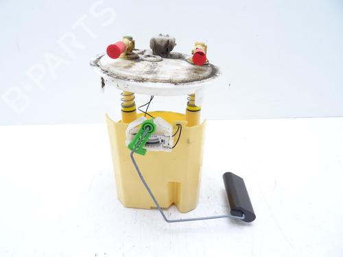 Used Fuel pump DACIA DUSTER (HS_) 1.5 dCi 4x4 (HSMC, HSMD) (110 hp) 30648318