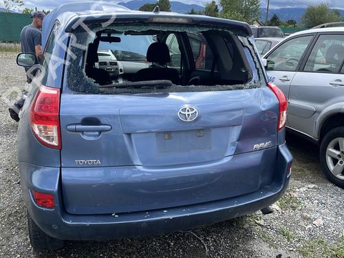 Brugte TOYOTA RAV 4 III (_A3_) 2.2 D 4WD (ALA30_, ALA30R) (177 hp) 4434471