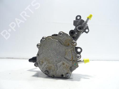 Used Vacuum pump SEAT IBIZA III (6L1) 1.9 TDI (100 hp) 30638815
