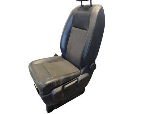 left-front-seat-peugeot-expert-van-v_-2016-36032854 main image
