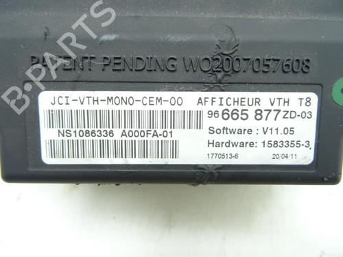 Used Display monitor Display monitor PEUGEOT 5008 (0U_, 0E_) 2.0 HDi 150 / BlueHDi 150 (150 hp) 26154085 26154085