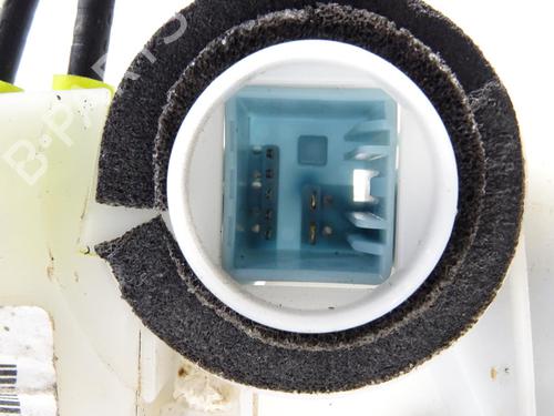 front-right-lock-honda-cr-v-ii-rd_-2001-2002-2003-2004-2005-2006-2007-28075820 main image