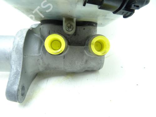 Brake master cylinder OPEL ASTRA H TwinTop (A04) 1.9 CDTi (L67) | BP32250116M77 