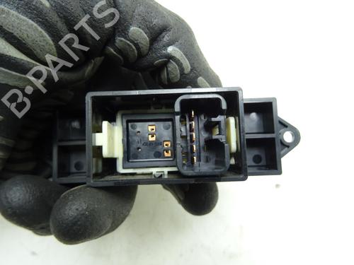 Used Right rear window switch Right rear window switch CITROËN C4 AIRCROSS 1.8 HDi 150 AWC (150 hp) 31313468 31313468