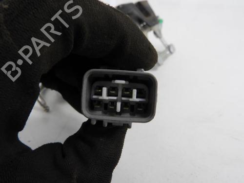 Front left lock TOYOTA HIACE IV Van (__H1_, __H2_) 2.5 D-4D 4WD (KLH18, KLH28) | BP21968085C98 