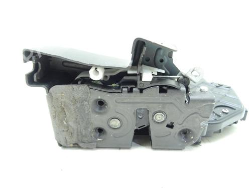 front-right-lock-volvo-v50-545-2003-2004-2005-2006-2007-2008-2009-2010-2011-2012-32094137 main image