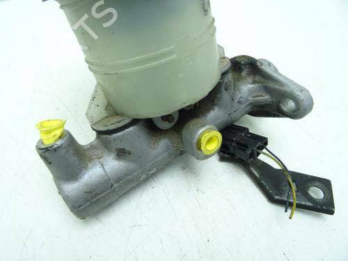 Maître-cylindre MITSUBISHI PAJERO II (V3_W, V2_W, V4_W, V5_W) 2.8 TD (V46W, V26W) | BP29590716M77 