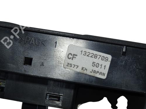 Højre fortil elrude kontakt Højre fortil elrude kontakt OPEL ASTRA H TwinTop (A04) 1.9 CDTi (L67) (150 hp) 36473887 36473887