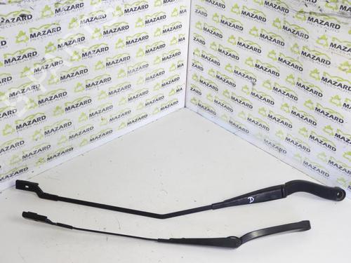 Used Front windshield wiper arm OPEL VIVARO B Van (X82) 1.6 CDTI (05) (146 hp) 20044583