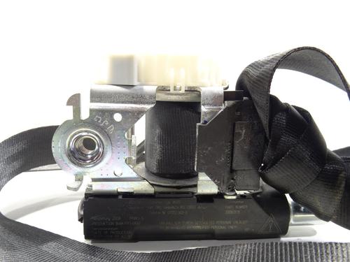 Used Front right seatbelt Front right seatbelt CITROËN C5 III (RD_) 2.0 HDi (RDRHD8, RDRHDJ, RDRHR8, RDRHRJ) (136 hp) 20050368 20050368