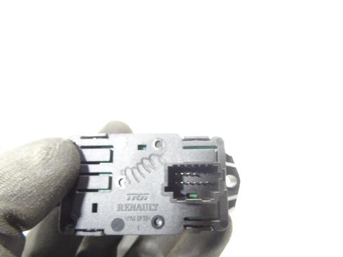 Switch RENAULT SCÉNIC III (JZ0/1_) 1.9 dCi (JZ0J, JZ1J, JZ1K, JZ1S) | BP24145992I30 