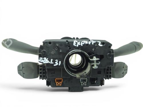 Used Steering column stalk Steering column stalk PEUGEOT EXPERT Van (VF3A_, VF3U_, VF3X_) 1.6 HDi 90 16V (90 hp) 34359480 34359480