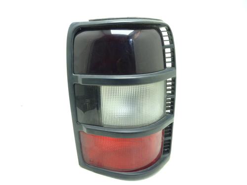 Used Right taillight MITSUBISHI PAJERO II (V3_W, V2_W, V4_W, V5_W) 2.5 TD 4WD (V24W) (99 hp) 30327501