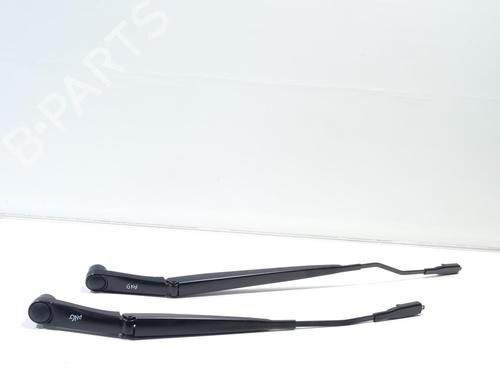 Used Front windshield wiper arm HYUNDAI GETZ (TB) [2001-2011]  25588116