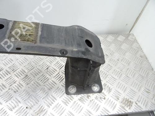 Refuerzo paragolpes delantero Refuerzo paragolpes delantero 24800169 24800169