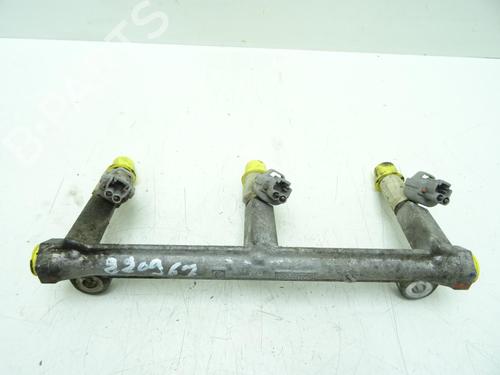 Used Injection rail Injection rail SUZUKI GRAND VITARA I (FT, HT) 2.7 4x4 (JA627, SQ627W2) (173 hp) 31717561 31717561