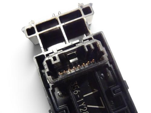 right-front-window-switch-toyota-yaris-cross-mxp_-2020-37725898 main image