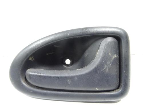 front-right-interior-door-handle-renault-clio-ii-bb_-cb_-1998-1999-2000-2001-2002-2003-2004-2005-2006-2007-2008-2009-2010-2011-2012-2013-2014-2015-2016-32190522 main image
