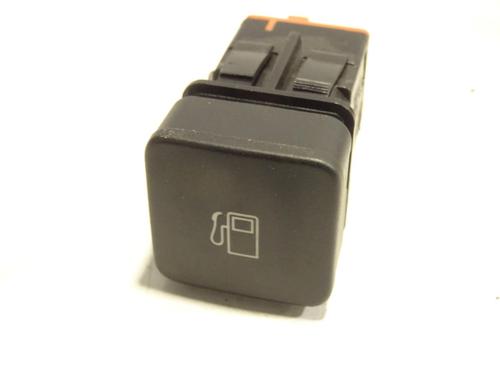 switch-citroen-ds4-nx_-2011-2012-2013-2014-2015-27154237 main image