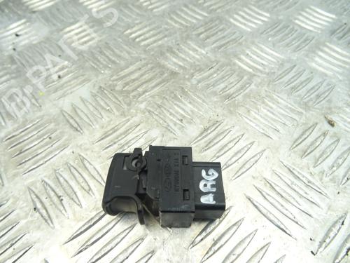 Left rear window switch HYUNDAI SANTA FÉ II (CM) 2.2 CRDi GLS 4x4 | BP30089811I29 