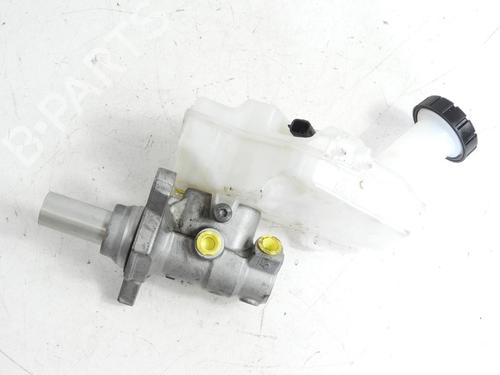 Used Brake master cylinder RENAULT CAPTUR II (HF_) Blue dCi 95 (HFAF) (95 hp) 20054840
