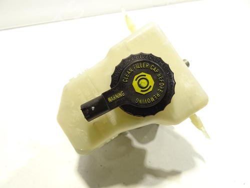 Brake master cylinder BMW 3 Convertible (E93) 330 d | BP21571177M77 
