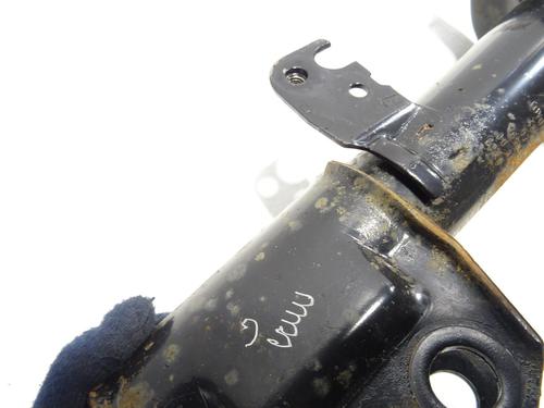 Used Left front shock absorber Left front shock absorber TOYOTA COROLLA Verso (ZER_, ZZE12_, R1_) 2.2 D-4D (AUR10_, AUR10R) (136 hp) 32447367 32447367