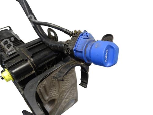 AdBlue-tank AdBlue-tank PEUGEOT 5008 II (MC_, MJ_, MR_, M4_) 1.5 BlueHDi 130 (MCYHZJ, MCYHZR, MCYHZX) (131 hp) 36172549 36172549