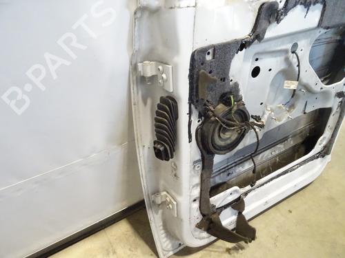 Used Right front door Right front door MERCEDES-BENZ VITO Bus (W639) 111 CDI (639.701, 639.703, 639.705) (116 hp) 32723053 32723053