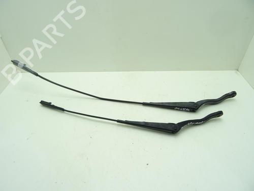 Used Front windshield wiper arm OPEL CORSA D (S07) 1.3 CDTI (L08, L68) (90 hp) 29020582