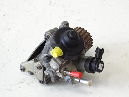 Used Injection pump Injection pump DACIA LOGAN MCV II 1.5 dCi (90 hp) 20038878 20038878