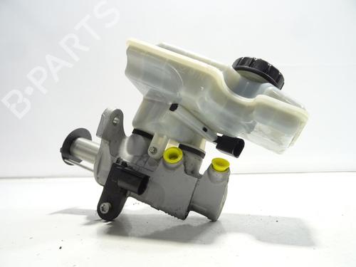 Used Brake master cylinder VW GOLF VII (5G1, BQ1, BE1, BE2) 1.6 TDI (105 hp) 23786291