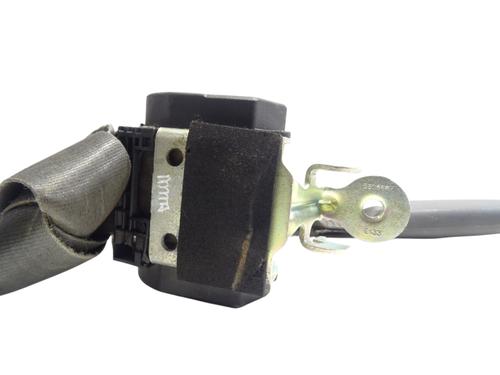 front-left-seatbelt-renault-megane-ii-estate-km01_-2003-2004-2005-2006-2007-2008-2009-2010-2011-2012-36818149 main image