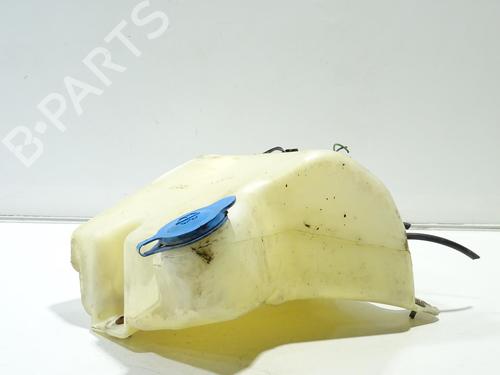 Used Windscreen washer tank LAND ROVER DEFENDER Station Wagon (L316) 2.5 Td5 4x4 (L316) (122 hp) 24420565