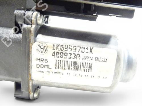 Left front window motor VW GOLF V (1K1) | BP37624964E21 - Image 5
