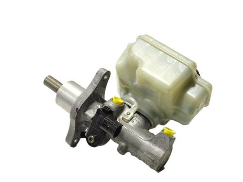 Used Brake master cylinder VW EOS (1F7, 1F8) 2.0 TDI (140 hp) 30546181