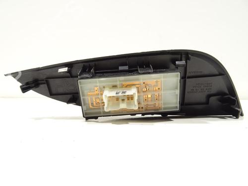 right-front-window-switch-nissan-pulsar-hatchback-c13-2014-27716487 main image