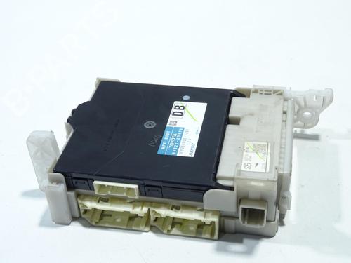 Used Control unit Control unit TOYOTA YARIS (_P13_) 1.3 (NSP130_, NSP130) (99 hp) 23786591 23786591