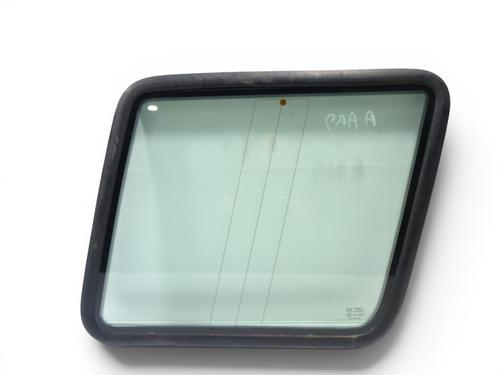 Panel rude bagtil højre Panel rude bagtil højre LAND ROVER DISCOVERY I (LJ) 2.5 TDI 4x4 (113 hp) 34359507 34359507