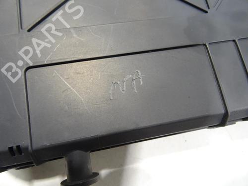 fuse-box-citroen-c3-ii-sc_-2009-30847838 main image