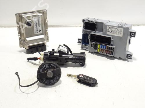Used Electronic module Electronic module FIAT 500 (312_) 1.0 Mild Hybrid (312.AYD1B) (69 hp) 33233644 33233644