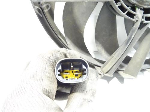 Used Radiator fan Radiator fan CITROËN XSARA (N1) 2.0 HDi 90 (90 hp) 22965340 22965340