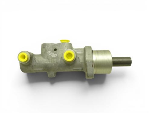 Used Brake master cylinder Brake master cylinder CITROËN XSARA (N1) 1.4 i (75 hp) 34258135 34258135
