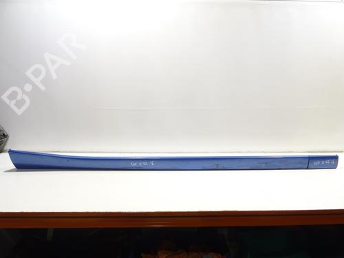 Faldon derecho RENAULT CLIO III (BR0/1, CR0/1) 1.6 16V GT (BR10, CR10) (128 hp) 30888572