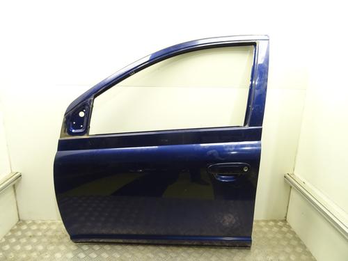 Dør venstre fortil TOYOTA YARIS (_P1_) 1.3 (NCP10, SCP12_) (86 hp) 29340755