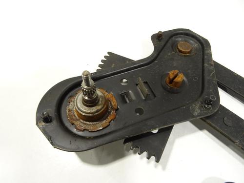 Used Rear left window mechanism Rear left window mechanism RENAULT 6 (118_) [1969-1987] 33429063 33429063
