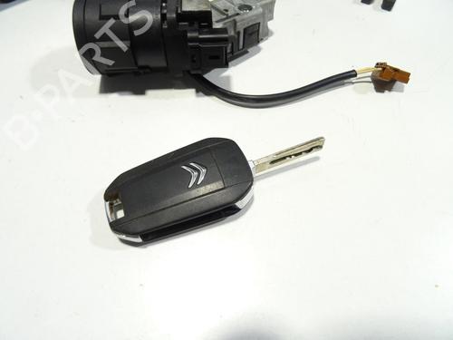 Used Electronic module Electronic module CITROËN C3 III (SX) 1.2 VTi 82 (82 hp) 21972979 21972979