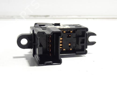 Used Left rear window switch Left rear window switch NISSAN JUKE (F15) [2010-2019] 30579438 30579438